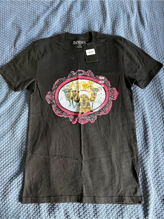 zanden Tops - Zanden | Black Graphic Tee with Pink Framed Animal Print